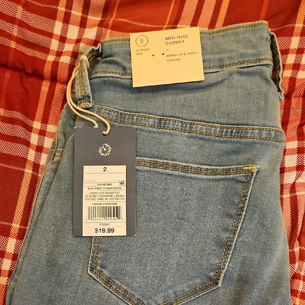 Universal Thread Light Blue Mid-Rise Skinny Jeans